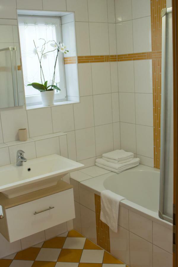 Ferienhaus Giulia In Gunzburg Ideal Fur 2 Familien Apartman Kültér fotó